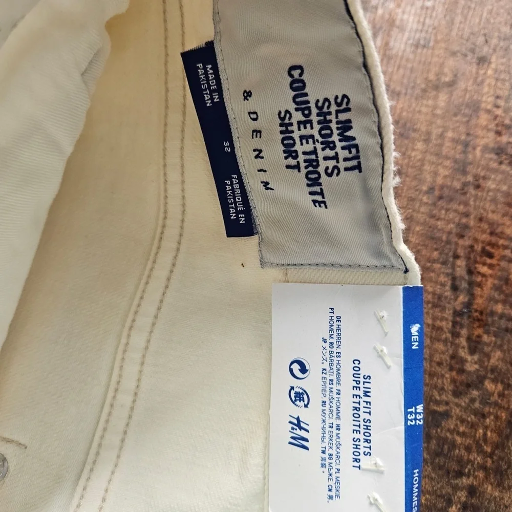 Sz 32 white H&M denim jean shorts